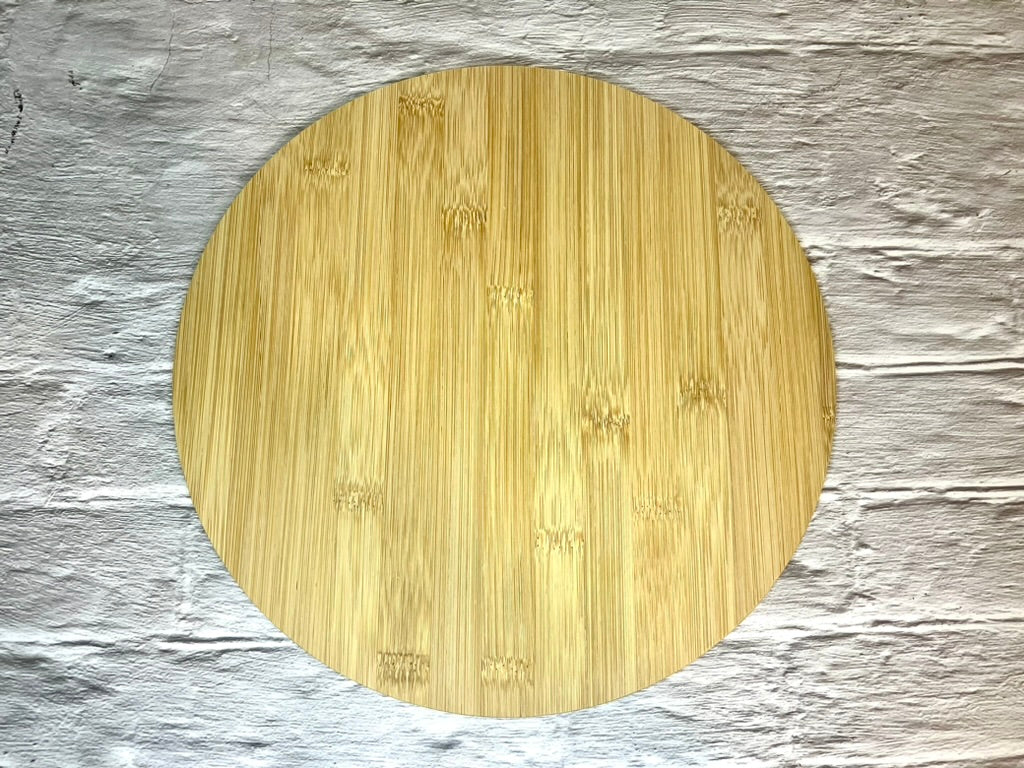 Personalized Round Cutting board, Round Crest cutting board, Arrows Cutting Board, - 13 x outlet 1 Bamboo wood